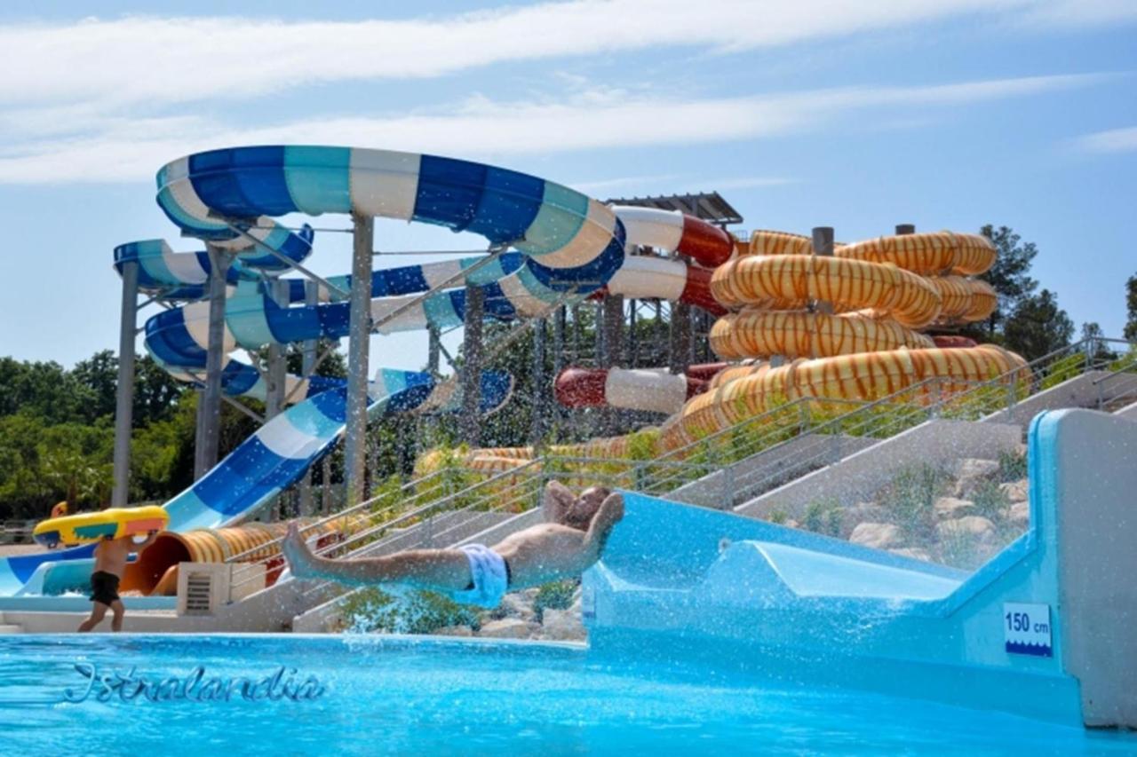 House Beta With Pool, Jacuzzi, Playground & Bbq In An Olive Grove With A Beach, Pomer - Istria * Pula
