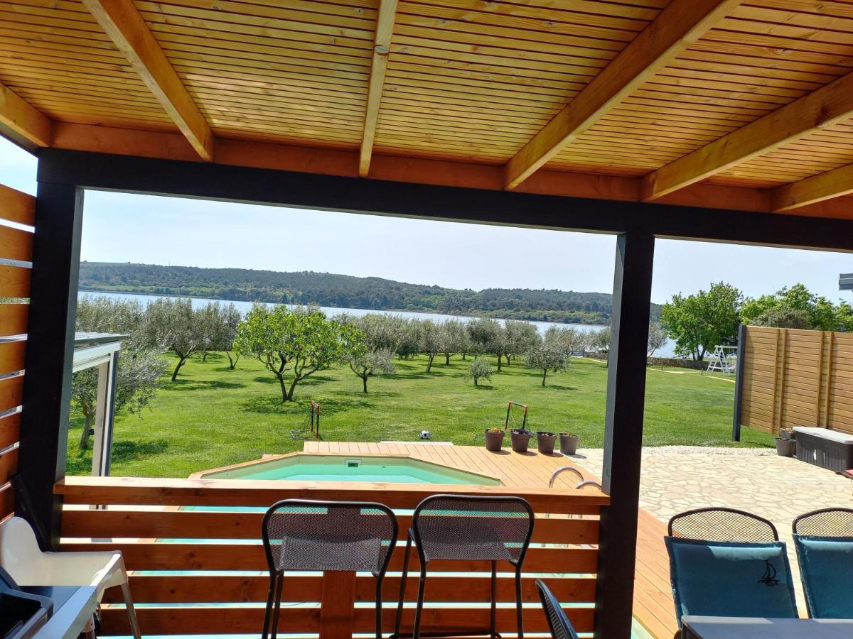 Hébergement de vacances House Beta With Pool, Jacuzzi, Playground & Bbq In An Olive Grove With A Beach, Pomer - Istria Pula