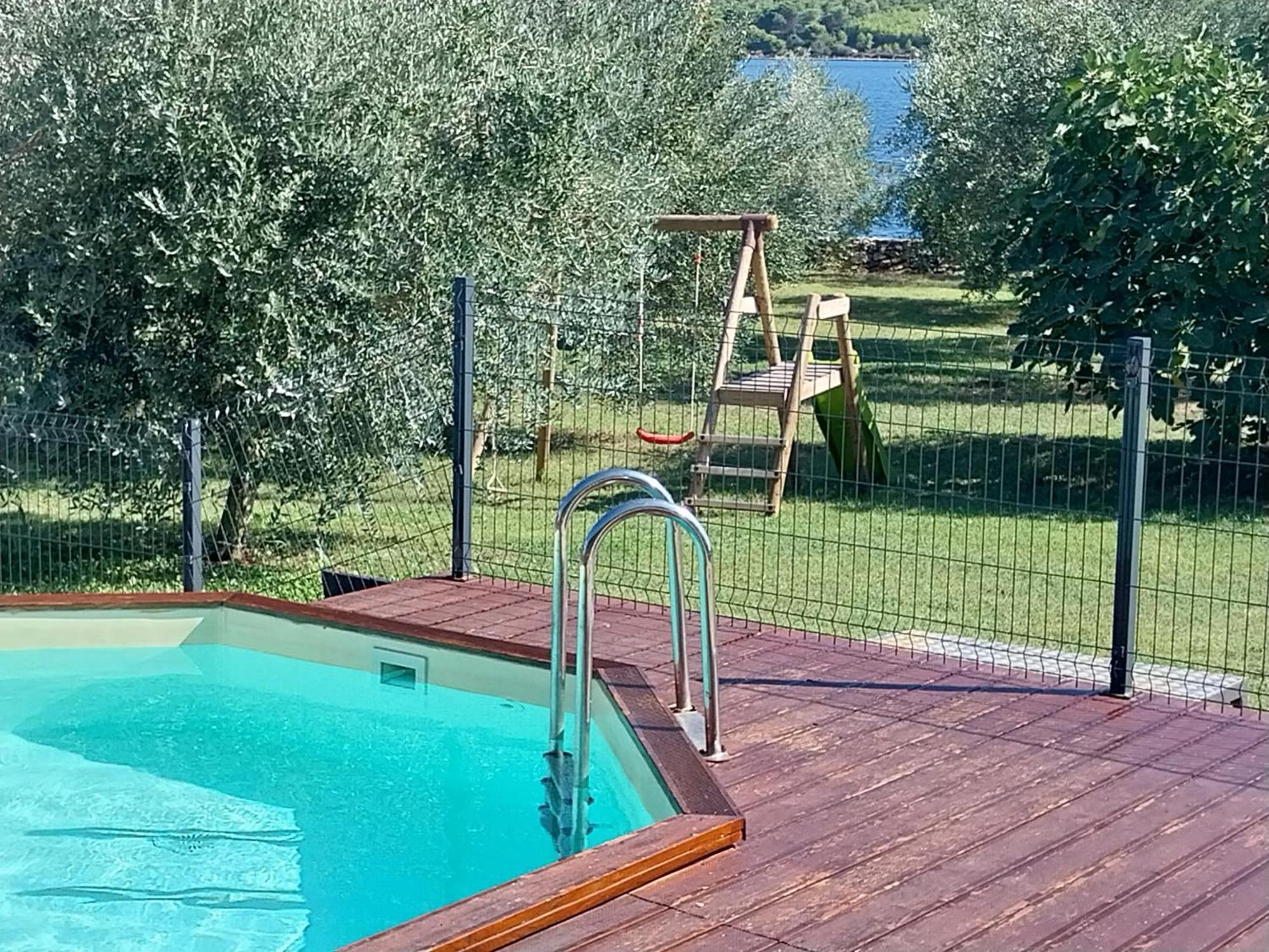 House Beta With Pool, Jacuzzi, Playground & Bbq In An Olive Grove With A Beach, Pomer - Istria Hébergement de vacances