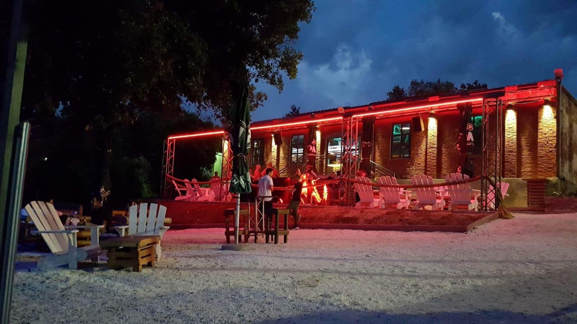 House Beta With Pool, Jacuzzi, Playground & Bbq In An Olive Grove With A Beach, Pomer - Istria * Pula